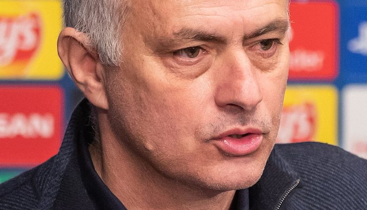 Mourinho names an EPL team that was difficult to beat

